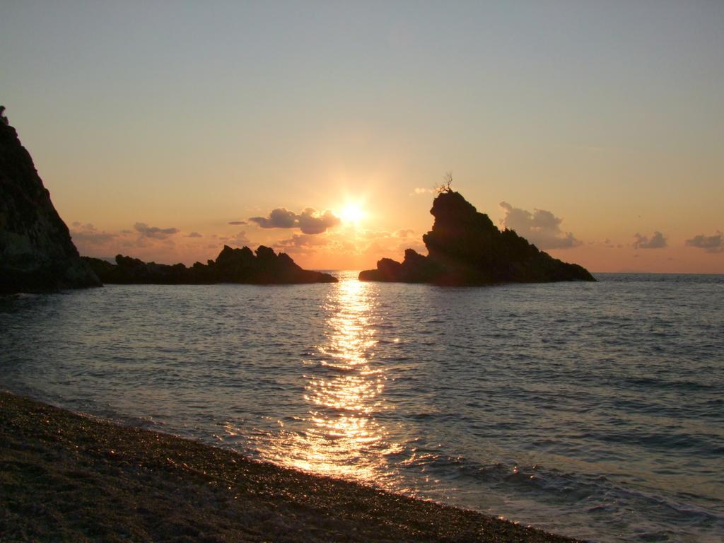 Caposperone Resort Palmi Exteriér fotografie