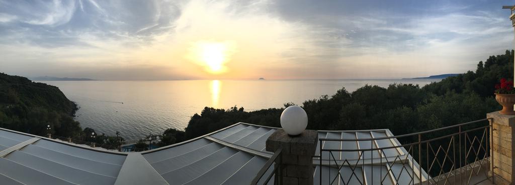 Caposperone Resort Palmi Exteriér fotografie